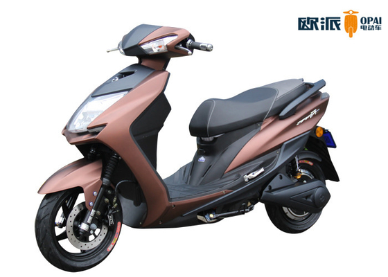 Classic Cool Long Range Electric Scooter 3KW 20AH With LED Headlight