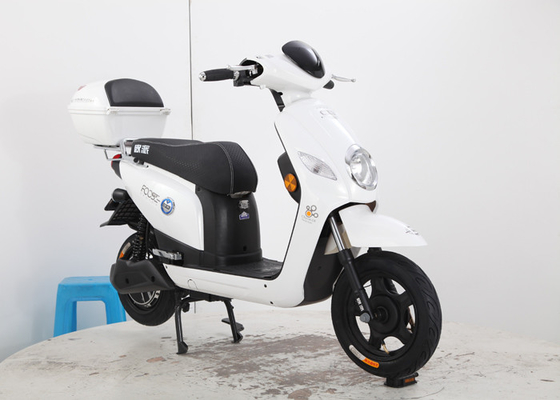 Smart Electric Moped Scooter For Adults / Ladies 800W Motor Power